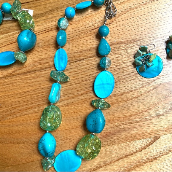 3-Piece Turquoise Statement Gem Beaded Jewelry Set - Picture 2 of 14